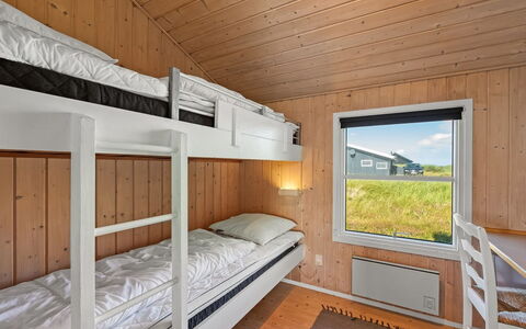 Hjalma - from the Sea: Madera, Litera, Habitación, Madera Dura, Marco De La Cama, Manchas De Madera, Cama, Tablón, Cuarto De Troncos, Lecho