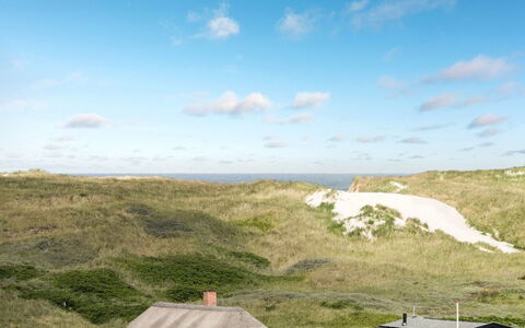 Aslaug - 500M from the Sea: Madera, Techo, Arquitectura, Casa, Casa, Cabaña, Vía Muerta, Madera Dura, Pendiente, Inmuebles