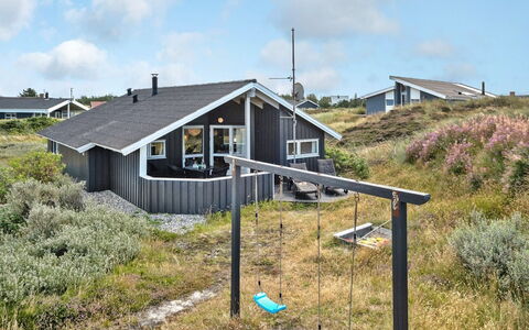 Clara - 500M from the Sea