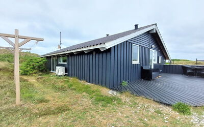 Clara - 500M from the Sea