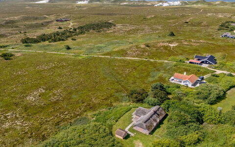 Vangja - 700M to the Fjord: Hierba, Casa, Techo, Casa, Cabaña, Arbusto, El Terreno Del Lote, Área Rural, Casa De Campo, Cobertura Del Suelo