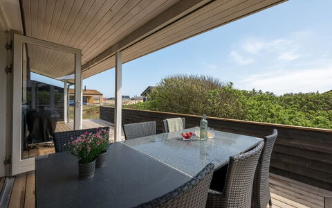 Temelko - 200M from the Sea: Piscina, Mueble Para Exteriores, Mueble, Recurso, Losa, Eco Hotel, Sombra, Silla, Ocio, Inmuebles