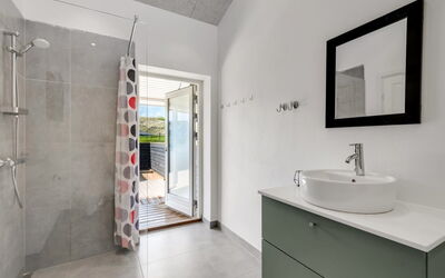 Temelko - 200M from the Sea