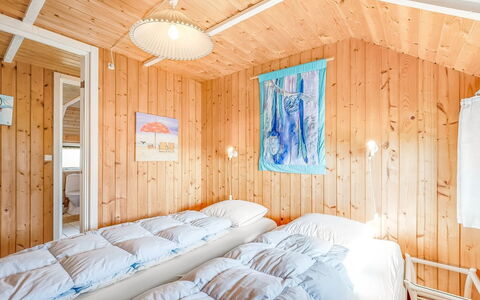 Sofie - 150M from the Sea: Madera, Habitación, Casa, Cama, Lecho, Sábana, Linos, Invierno, Marco De La Cama, Cuarto De Troncos