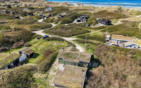 Jobst - 150M from the Sea: Ecorregión, Paisaje, Área Rural, El Terreno Del Lote, Terreno, Planta De La Comunidad, Techo, Cabaña, Pendiente, Pueblo