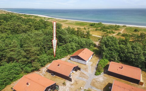Bergit - 55M from the Sea: Madera, Techo, Casa, Casa, Arquitectura, Vía Muerta, El Terreno Del Lote, Cabaña, Cobertizo, Edificios Del Jardín