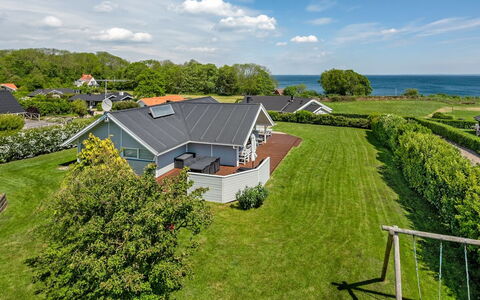 Odin - 200M from the Sea: Techo, El Terreno Del Lote, Cabaña, Casa, Área Rural, Cobertizo, Vía Muerta, Edificios Del Jardín, Cuarto De Troncos, \Choza