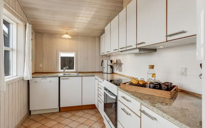 Benja - 200M from the Sea
