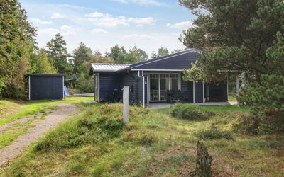 Heidie - 3.0Km from the Sea