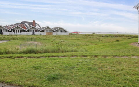 Gertruda - 2.3Km from the Sea: Hierba, Techo, Casa, Casa, El Terreno Del Lote, Barrio Residencial, Llanura, Cabaña, Área Rural, Cobertura Del Suelo