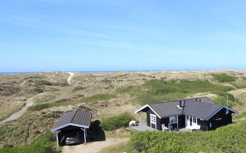 Aise - 75M from the Sea: Techo, El Terreno Del Lote, Cabaña, Casa, Área Rural, Cobertizo, Vía Muerta, Edificios Del Jardín, Cuarto De Troncos, \Choza