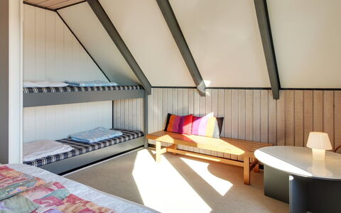 Pisana - 400M from the Sea: Madera, Diseño De Interiores, Mueble, Piso, Suelo, Techo, Habitación, Cama, Habitación, Manchas De Madera