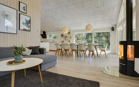 Delan - 1.3Km from the Sea