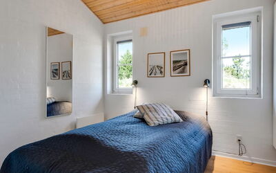 Ingmund - 2Km from the Sea