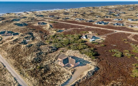 Hærulf - 300M from the Sea: Cabaña, Cobertizo, \Choza, Casa De Campo, Pradera, Choza, Granero, Cuarto De Troncos, Edificios Del Jardín