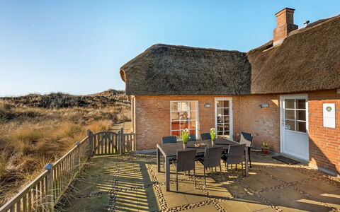Hærulf - 300M from the Sea: Cabaña, Cobertizo, \Choza, Casa De Campo, Pradera, Choza, Granero, Cuarto De Troncos, Edificios Del Jardín