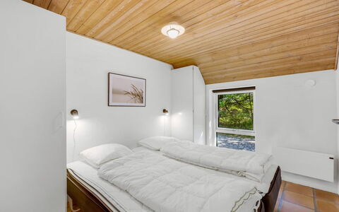 Laetitita - from the Sea: Techo, Cabaña, Habitación, Cama, Marco De La Cama, Madera Dura, Lecho, Pintar, Hotel, Sábana