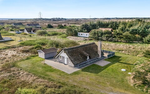 Hemfrith - 800M to the Fjord: Madera, Casa, Cabaña, Casa, Techo, Área Rural, Vía Muerta, Cuarto De Troncos, Edificios Del Jardín, Madera Dura