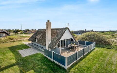 Hemfrith - 800M to the Fjord: Madera, Casa, Cabaña, Casa, Techo, Área Rural, Vía Muerta, Cuarto De Troncos, Edificios Del Jardín, Madera Dura