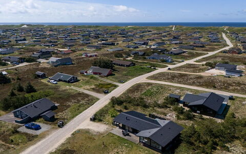 Brunkil - 500M from the Sea: Casa, Techo, Casa, Cabaña, Cobertizo, Edificios Del Jardín, Vía Muerta, Yarda, Cuarto De Troncos, \Choza