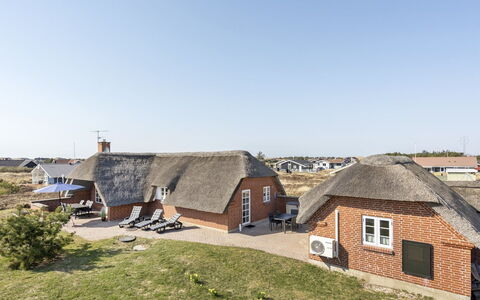 Lavina - 950M from the Sea: Casa, Techo, Casa, Cabaña, Cobertizo, Edificios Del Jardín, Vía Muerta, Yarda, Cuarto De Troncos, \Choza