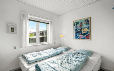 Smeralda - 200M from the Sea