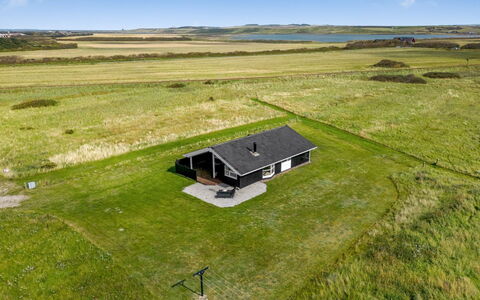 Eemil - 700M from the Sea: Techo, El Terreno Del Lote, Cabaña, Casa, Área Rural, Cobertizo, Vía Muerta, Edificios Del Jardín, Cuarto De Troncos, \Choza