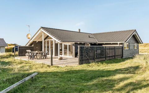 Horsten - 350M from the Sea: Madera, Techo, Arquitectura, Casa, Casa, Cabaña, Área Rural, Vía Muerta, Porche, Inmuebles