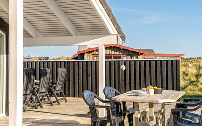 Horsten - 350M from the Sea