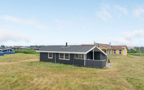 Svea - 400M from the Sea: Cabaña, Cobertizo, \Choza, Casa De Campo, Pradera, Choza, Granero, Cuarto De Troncos, Edificios Del Jardín