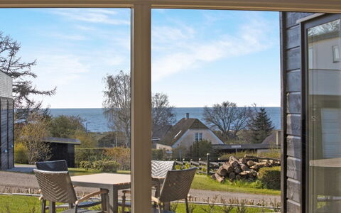 Øgoti - 250M from the Sea: Cubrir Con Paja, Cabaña, Casa, Techo, Casa, Casa De Campo, \Choza, Inmuebles, Pueblo