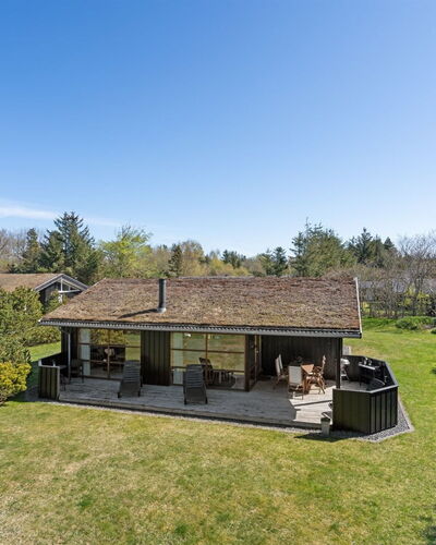 Jelin - 2.5Km from the Sea