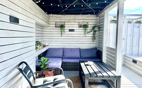 Nilson - 1.4Km from the Sea: Cabaña, Patio Interior, Yarda, Edificios Del Jardín, Cobertizo, Vía Muerta, Mueble Para Exteriores, Cuarto De Troncos, Estructura Al Aire Libre, Choza