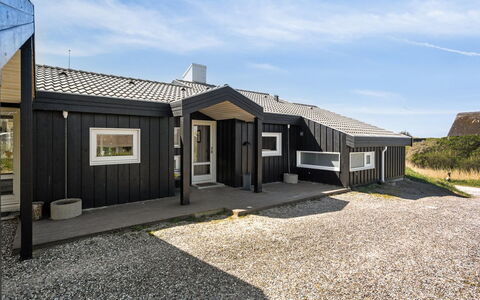 Dijana - 150M from the Sea: Madera, Techo, Arquitectura, Casa, Casa, Cabaña, Vía Muerta, Madera Dura, Pendiente, Inmuebles