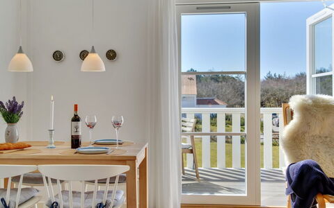 Aline - 1Km from the Sea: Mueble, Diseño De Interiores, Piso, Madera, Suelo, Silla, Mesa, Cocina Y Comedor Mesa, Habitación, Comedor