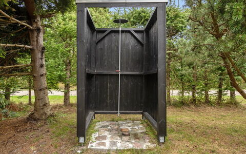 Elja - 600M from the Sea: Madera, Casa, Cabaña, Casa, Techo, Área Rural, Vía Muerta, Cuarto De Troncos, Edificios Del Jardín, Madera Dura