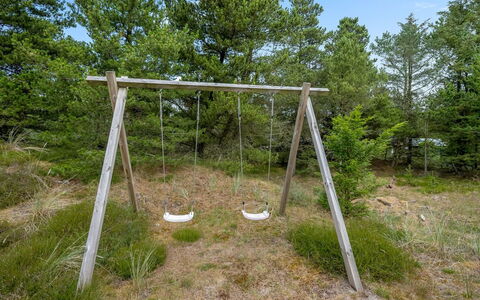 Thormar - 1.5Km from the Sea: Madera, Techo, Arquitectura, Casa, Casa, Cabaña, Vía Muerta, Madera Dura, Pendiente, Inmuebles
