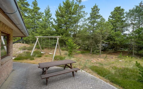 Thormar - 1.5Km from the Sea: Madera, Techo, Arquitectura, Casa, Casa, Cabaña, Vía Muerta, Madera Dura, Pendiente, Inmuebles