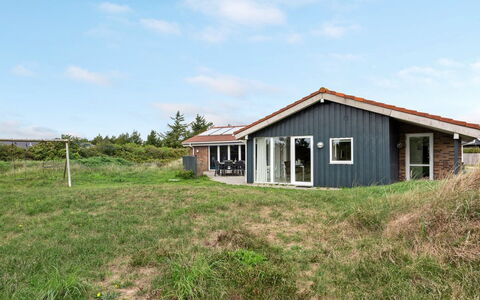 Soini - 900M from the Sea: Techo, El Terreno Del Lote, Cabaña, Casa, Área Rural, Cobertizo, Vía Muerta, Edificios Del Jardín, Cuarto De Troncos, \Choza