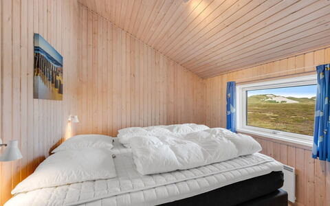 Zaga - from the Sea: Azul, Habitación, Lecho, Sábana, Cama, Capa De Hielo, Marco De La Cama, Landform Glaciales, Invierno, Congelación