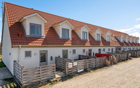 Nermin - 300M from the Sea: Cabaña, Cobertizo, \Choza, Casa De Campo, Pradera, Choza, Granero, Cuarto De Troncos, Edificios Del Jardín