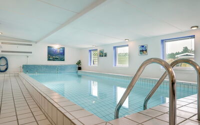 Lenni - 700M from the Sea