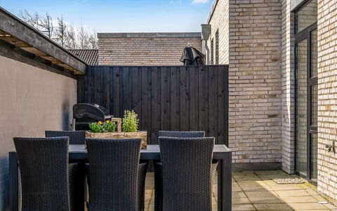 Klaudius - 2Km from the Sea: 