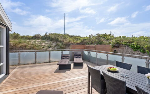 Swerting - 230M from the Sea: Casa, Cabaña, Porche, Vía Muerta, Casa De Campo, Estructura Al Aire Libre