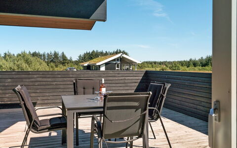 Dorothe - 1.4Km from the Sea