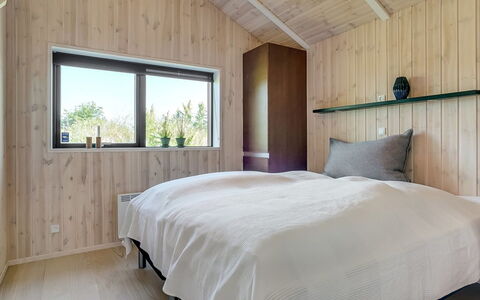 Ilmarinen - 561M from the Sea: Madera, Habitación, Diseño De Interiores, Cama, Techo, Piso, Suelo, Lecho, Casa, Habitación