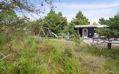 Elin - 3Km from the Sea: Techo, El Terreno Del Lote, Cabaña, Casa, Área Rural, Cobertizo, Vía Muerta, Edificios Del Jardín, Cuarto De Troncos, \Choza