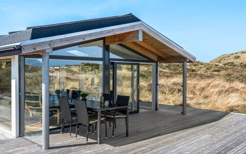 Hristina - 200M from the Sea: Techo, El Terreno Del Lote, Cabaña, Casa, Área Rural, Cobertizo, Vía Muerta, Edificios Del Jardín, Cuarto De Troncos, \Choza