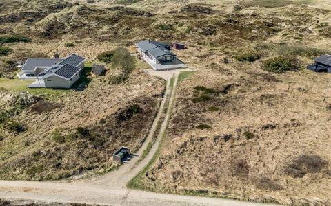 Hristina - 200M from the Sea: Techo, El Terreno Del Lote, Cabaña, Casa, Área Rural, Cobertizo, Vía Muerta, Edificios Del Jardín, Cuarto De Troncos, \Choza