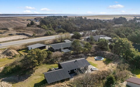 Gillis - 900M from the Sea: Techo, Casa, Casa, Llanura, Paisaje, El Terreno Del Lote, Área Rural, Cabaña, Asentamientos Humanos, Inmuebles